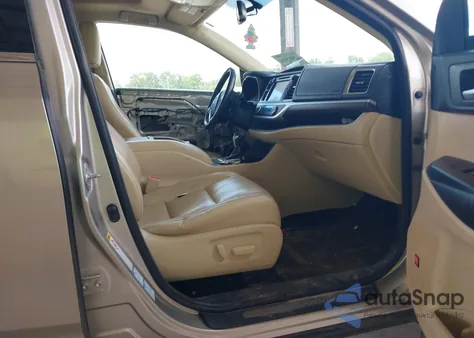 2014 Toyota Highlander Limited V6 z USA, uszkodzony, nr VIN 5TDDKRFH8ES009692